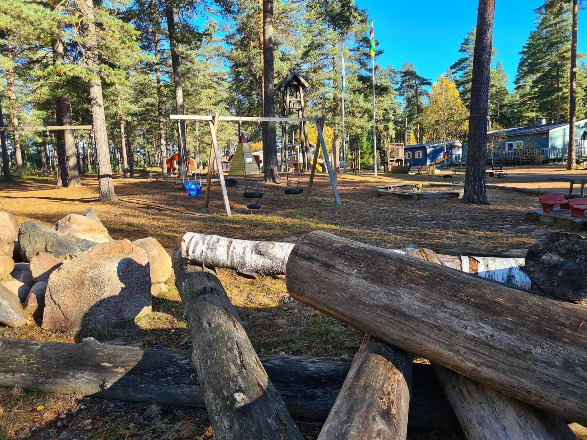 Gräsmark Hostel And Vandrarhem Lupin Naturcamping Lagom מראה חיצוני תמונה